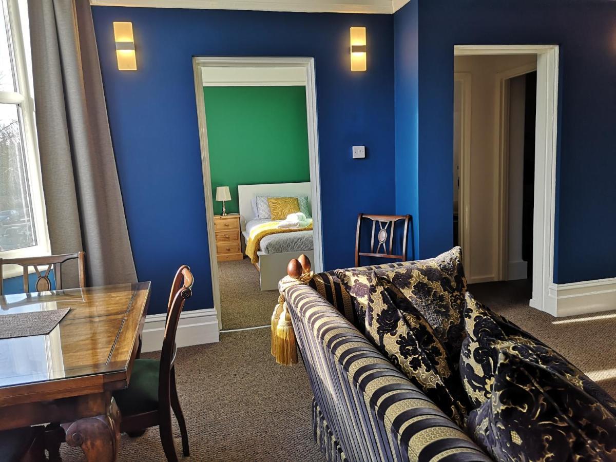 Bouverie Escape: Kent Serviced Apartment with Wi-Fi Folkestone Exterior photo