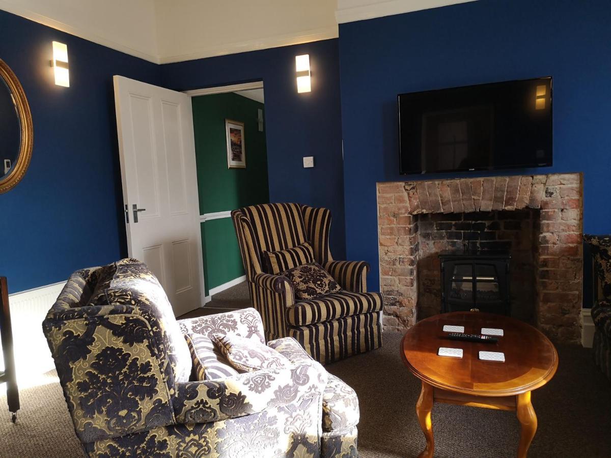Bouverie Escape: Kent Serviced Apartment with Wi-Fi Folkestone Exterior photo