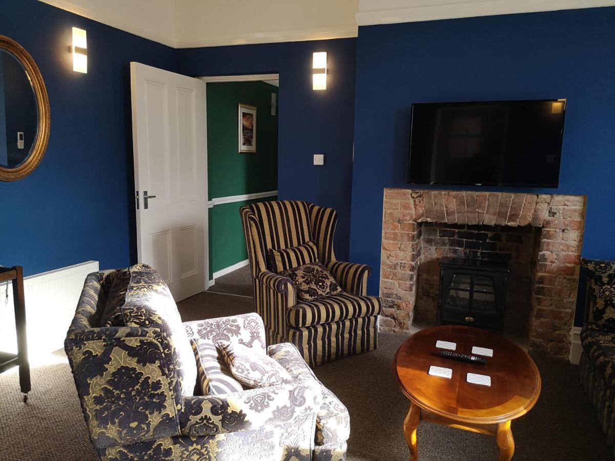 Bouverie Escape: Kent Serviced Apartment with Wi-Fi Folkestone Exterior photo