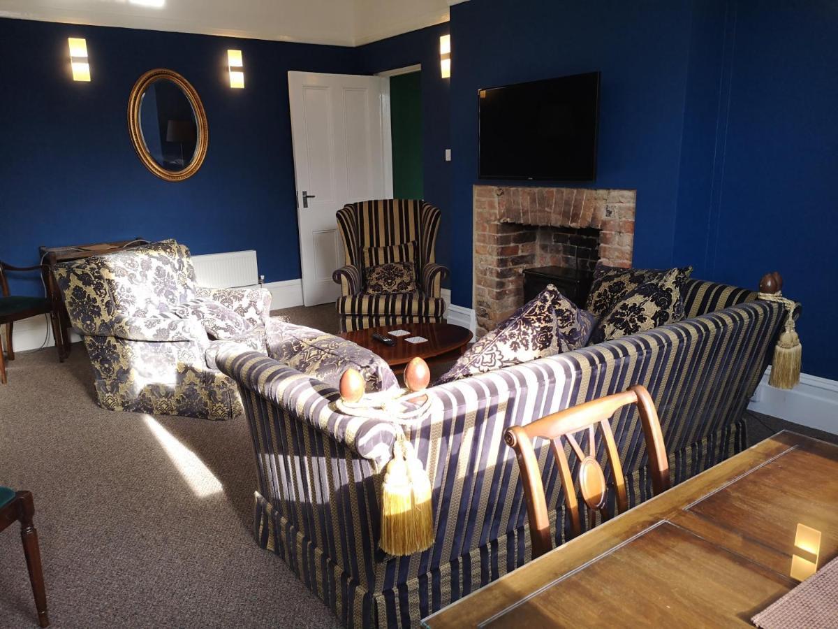 Bouverie Escape: Kent Serviced Apartment with Wi-Fi Folkestone Exterior photo